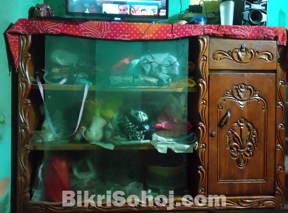 সুকেস